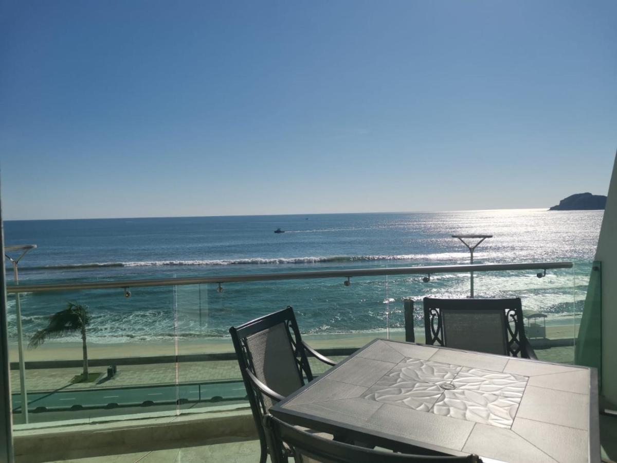 Hermoso Y Moderno Departamento Frente Al Malecon Con Preciosa Vista Al Mar Mazatlán Exterior foto