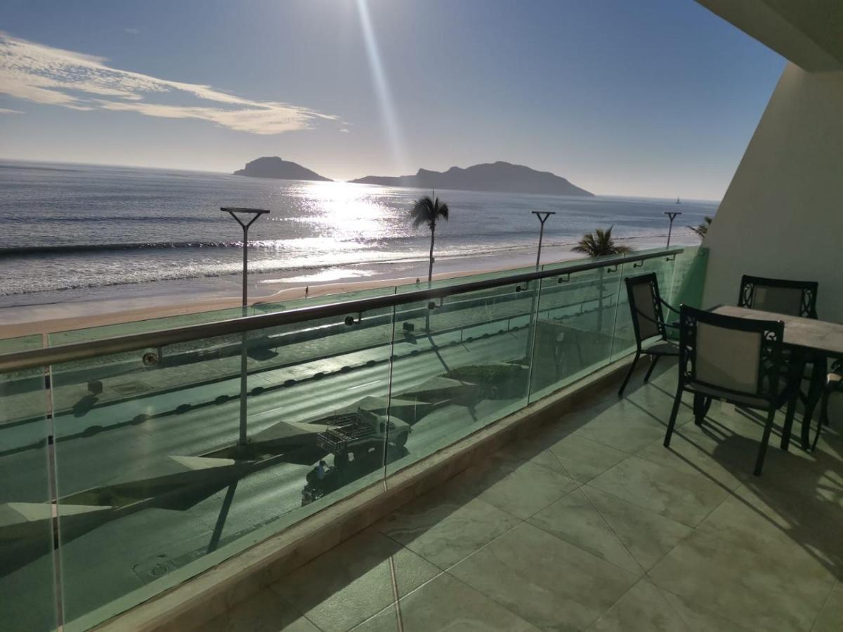 Hermoso Y Moderno Departamento Frente Al Malecon Con Preciosa Vista Al Mar Mazatlán Exterior foto